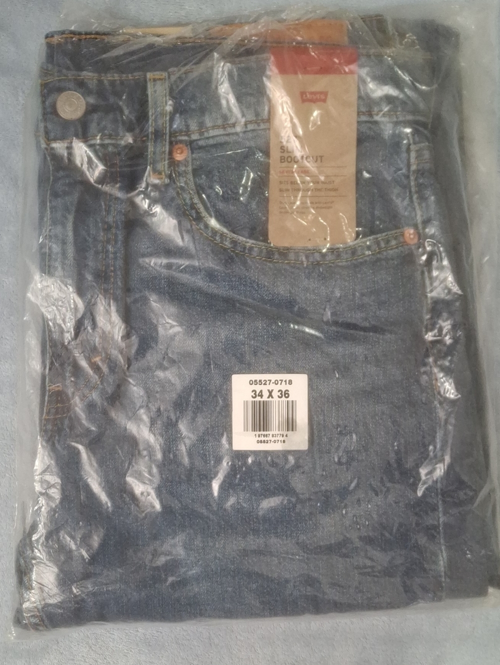 Levi's Men's Bootcut Jeans in Medium Blue Wash